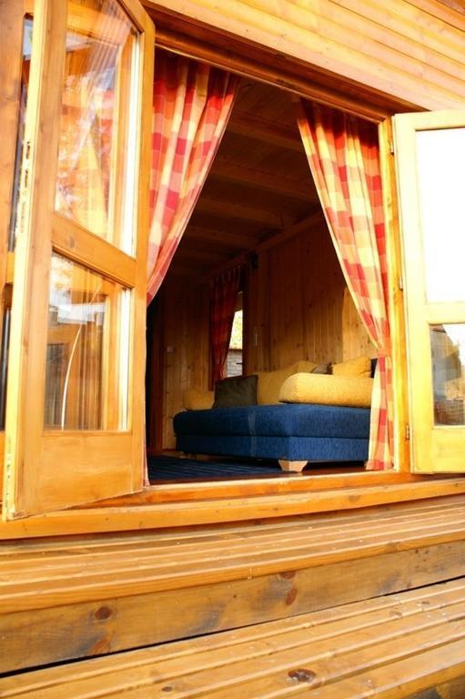 Apartmán Sulyom Panzio Tiszafüred Pokoj fotografie